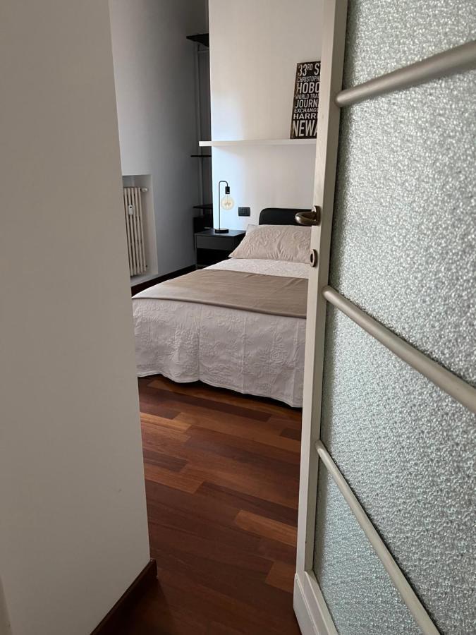 Rebecca'S Milano Collection: Repubblica Apartment Luaran gambar